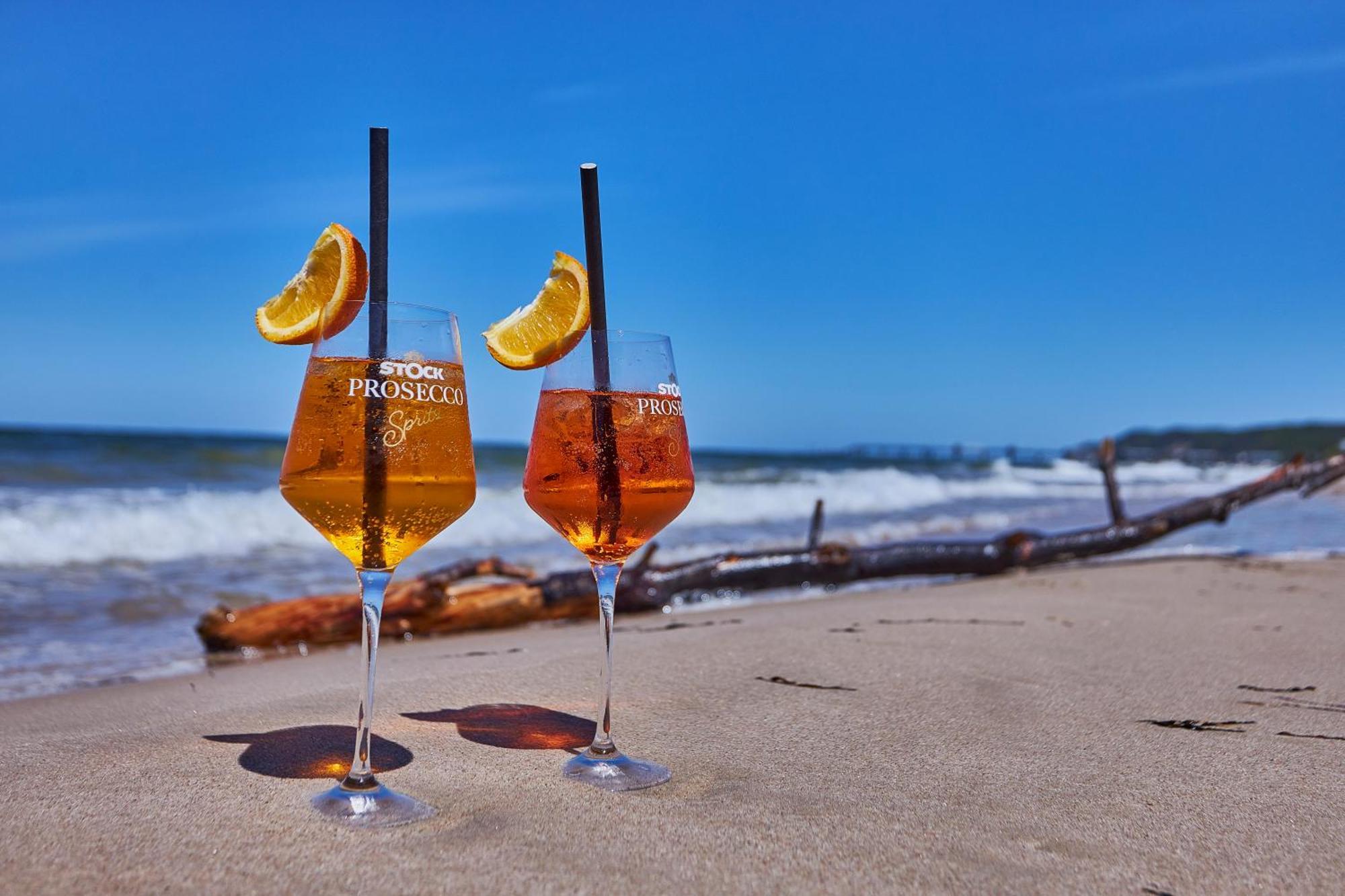 Апартаменти Wave Beachfront Family *